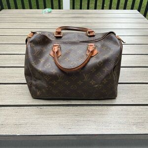 Louis Vuitton Speedy 30 bag